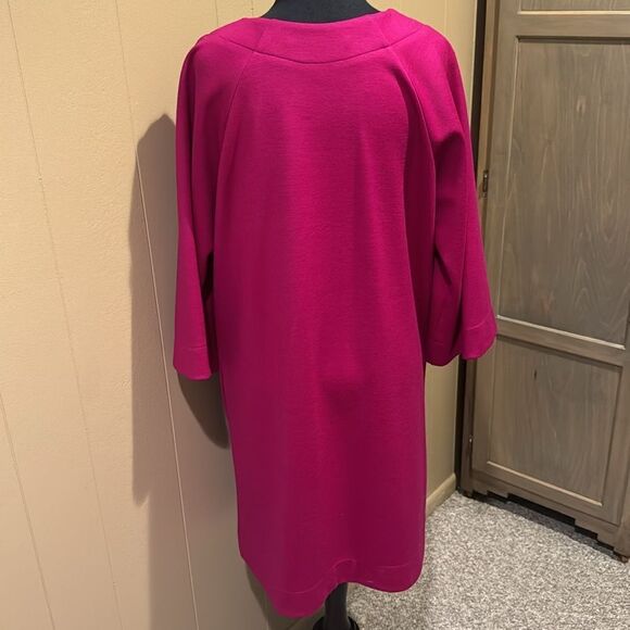 Diane von Furstenberg fuschia wool blend heavy knit V neck shift midi. Size 12 - Picture 5 of 6